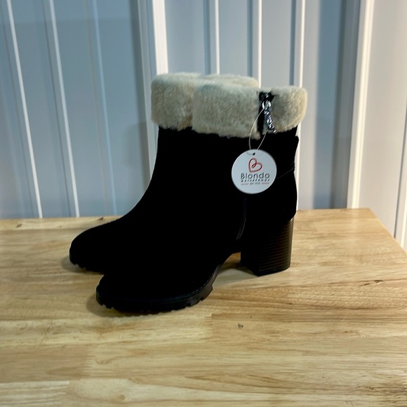 Shoes - Blondo Waterproof Women’s Boots Size 8.5